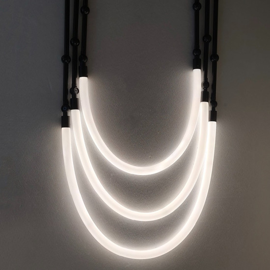 LED полилей - тройна каскада - смяна на цвета на светлината